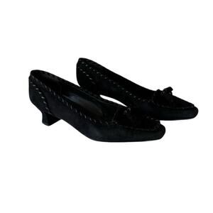 Stuart Weitzman Black Suede Tassel Whipstitch Low Heel Pumps Sz 6